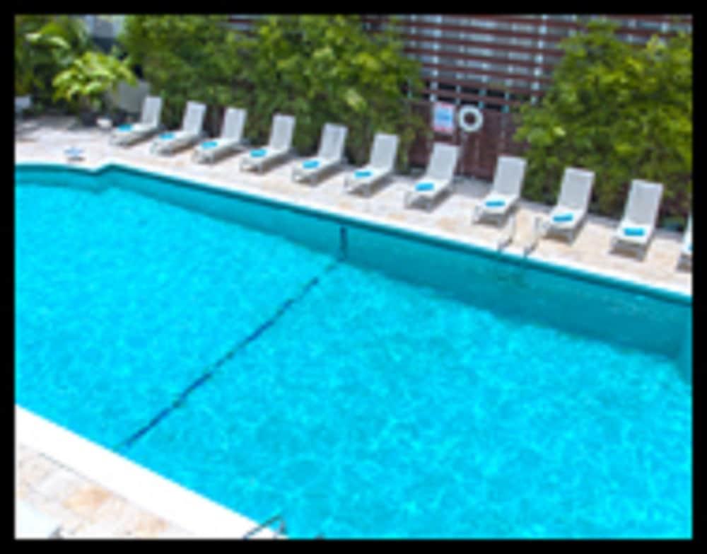 Dorchester Hotel & Suites Miami Beach Exterior foto