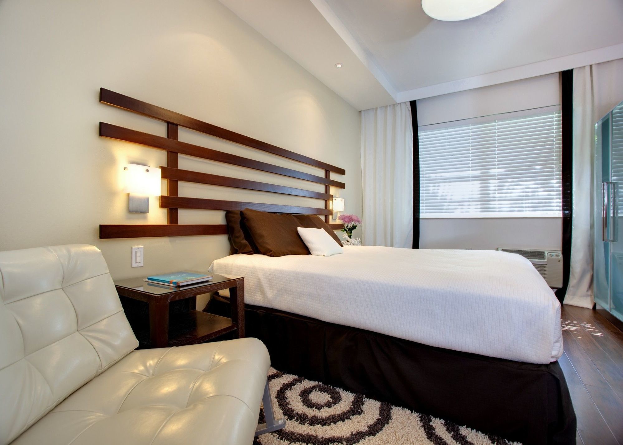 Dorchester Hotel & Suites Miami Beach Exterior foto